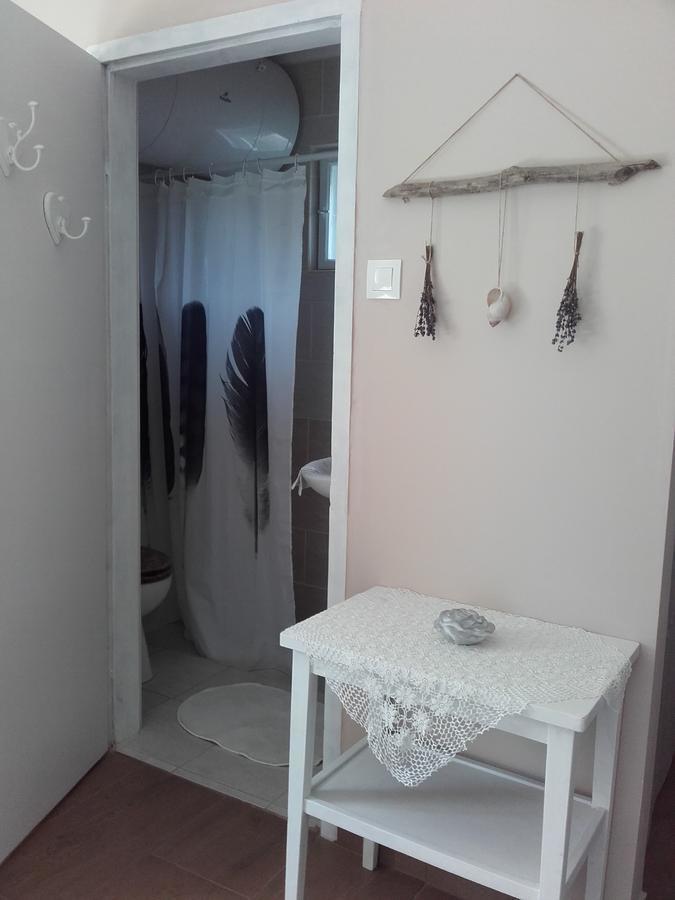 Menta Apartman Мезйокйовешд Екстер'єр фото