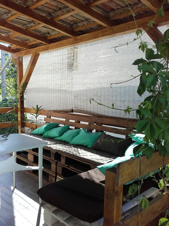 Menta Apartman Мезйокйовешд Екстер'єр фото